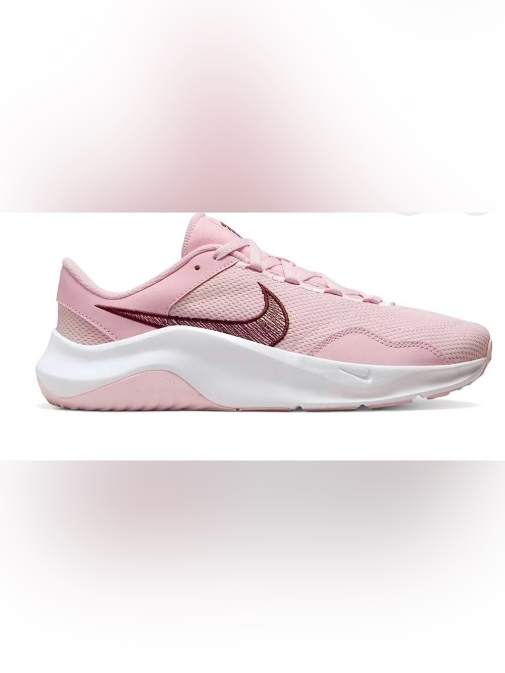 NWOT Nike Legend Essential 3 athletic shoes DM1119-603 women's sneakers size 9.5
